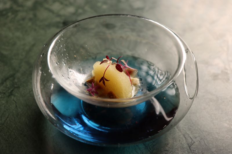 Le Roof Lounge Bar: tradição tropeira em diálogo com a alta cozinha