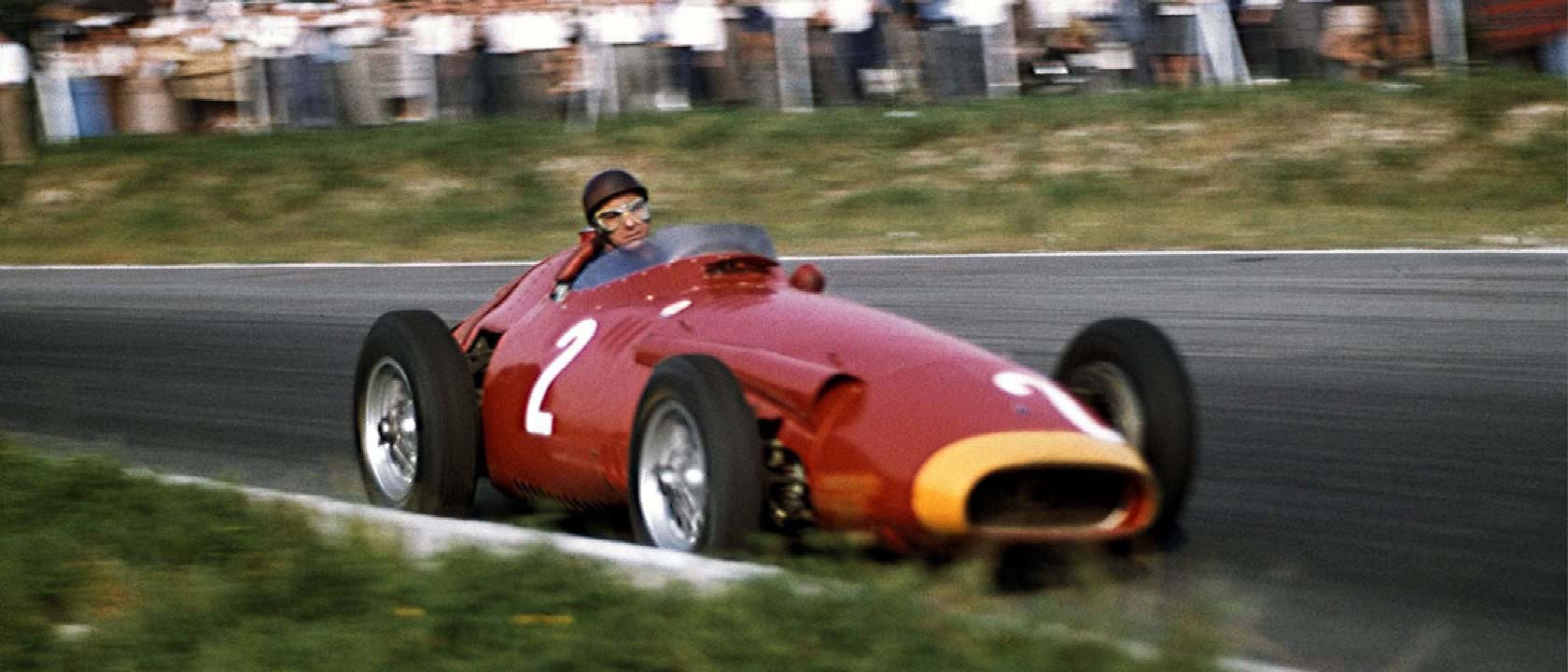 http://www.f1-grandprix.com/wp-content/uploads/2010/04/fangio_color-1680x720.jpg