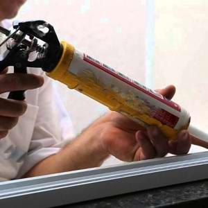 Para que serve o silicone estrutural e quais tipos existem no mercado?