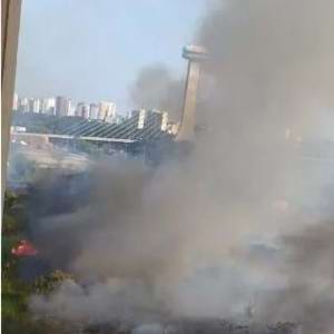 Incêndio em terreno põe em risco central de gás de condomínio em Teresina