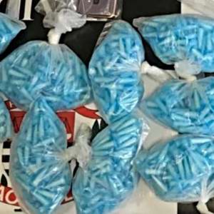 Dupla suspeita de tráfico de drogas é presa em condomínio