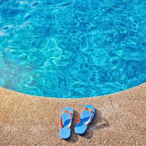 Menino morre afogado em piscina de condomínio na Bahia