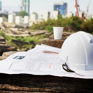 Parte de canteiro de obras de prédio desaba em Santarém