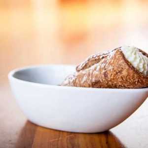 Moscatel Doceria & Bar de Açúcar: Nova casa de doces no Bixiga propõe harmonização com vinhos de sobremesa