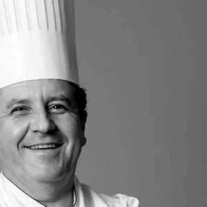 Lançamento de projeto social de Laurent Suaudeau e condecorações reforçam a França no Brasil