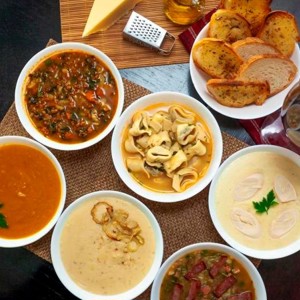 O italiano Bucatini lança festival de sopas delivery