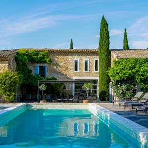 Especial Viagem: Descubra 5 casas luxuosas para curtir o verão europeu