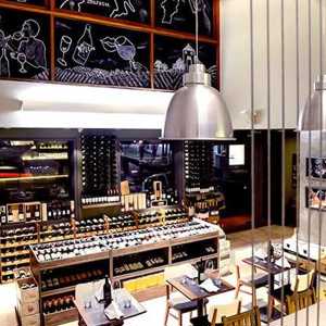 Avek propõem vinhos frescos com entradas atraentes para o happy hour