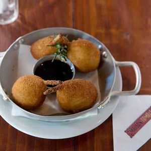 La Maison est Tombée apresenta cozinha francesa de bar com pitada brasileira