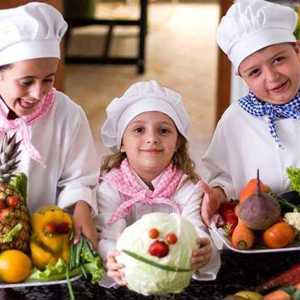 Minichefs: Escola de gastronomia mirim propõe bom relacionamento entre crianças e alimentos