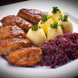 O escandinavo Svanen oferece gastronomia tradicional à moda viking