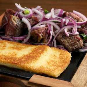 Mandacaru traz farta gastronomia típica do nordeste em ambiente despojado