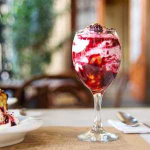 Café do Theatro traz contrastes e texturas gastronômicas no horário do almoço