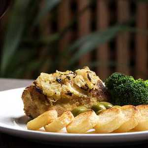 Tasca do Zé e da Maria conduz cozinha afinada em suntuosidade portuguesa