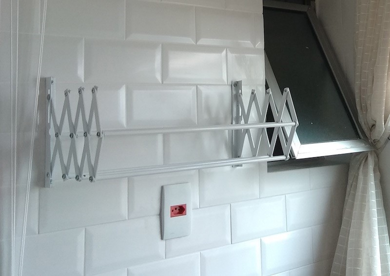 Varal Sanfonado de Parede Branco 7 varetas