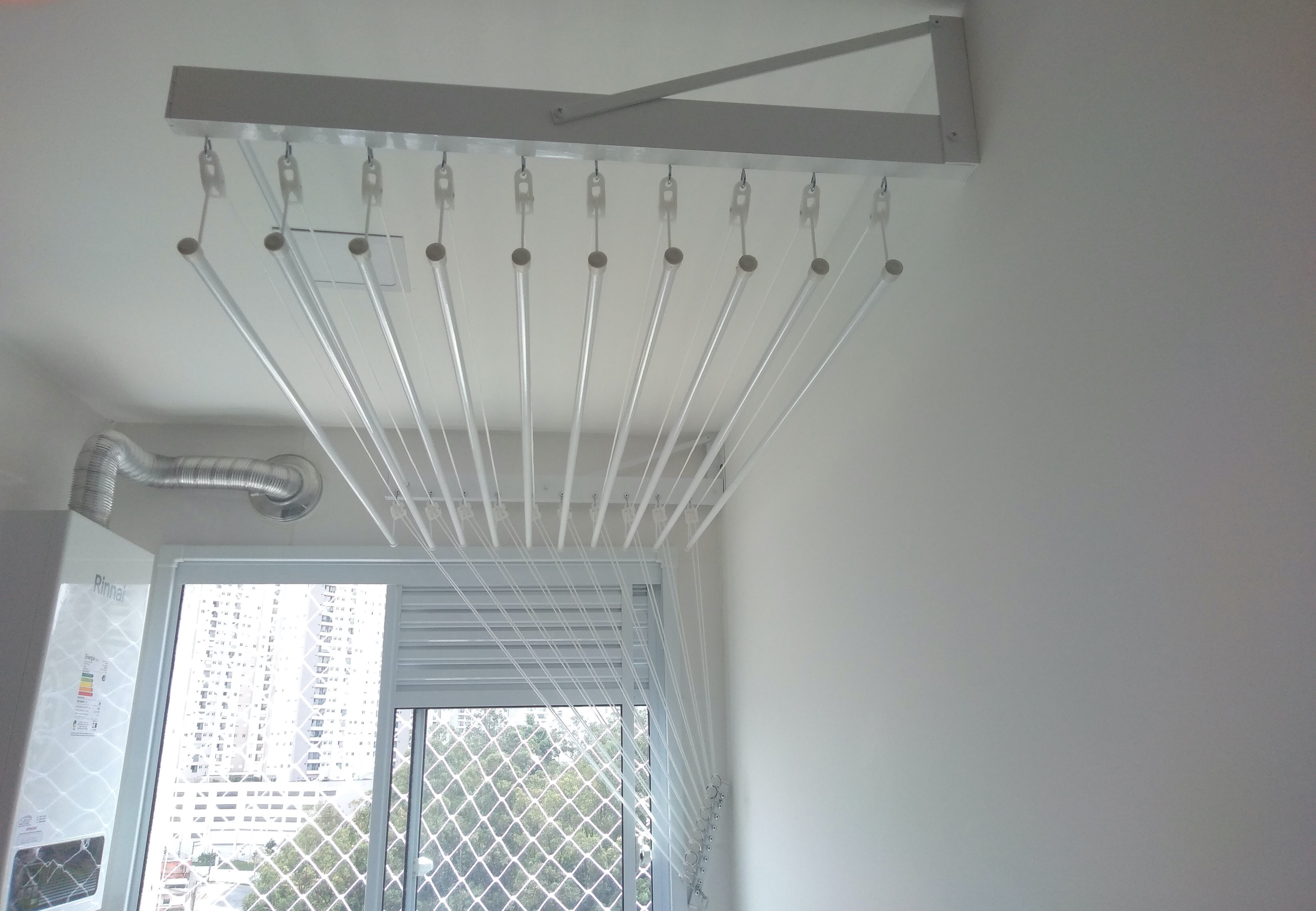 Varal Individual de Parede Branco 10 varetas