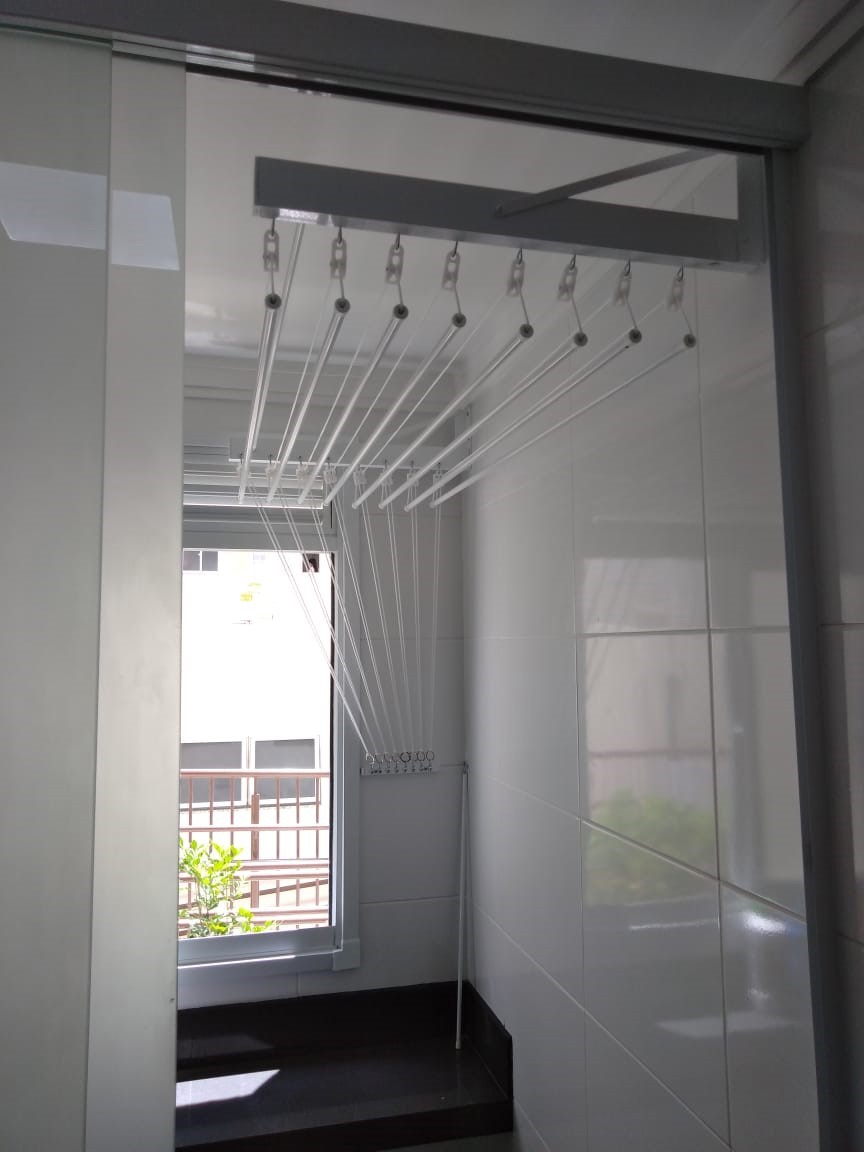 Varal Individual de Parede Branco 8 varetas