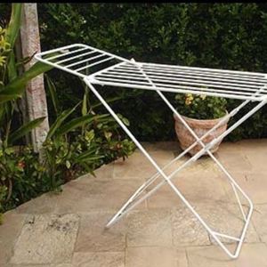 Varal de chão com abas - Cor branco - Tam. 6 varetas + abas - medida: varetas centrais 100cm