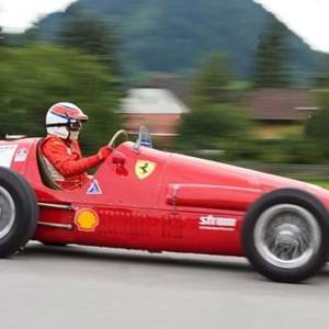 https://c8.alamy.com/comp/B61RPD/ferrari-500-f2-formula-2-built-in-1953-previously-driven-by-alberto