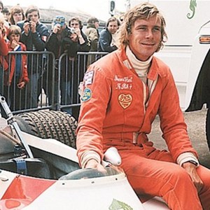 https://secure.i.telegraph.co.uk/multimedia/archive/02617/james-hunt_2617064b.jpg