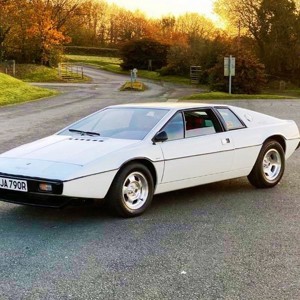https://spottedcars.co.uk/james-bond-spec-lotus-esprit-s1/