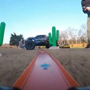 Pista Hot Wheels gigante