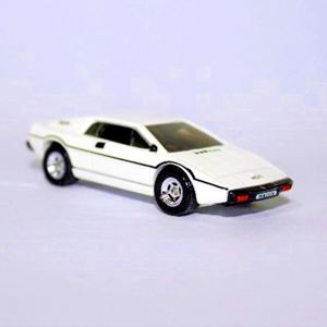 Lotus Esprit S1 - James Bond 007 - CGB74